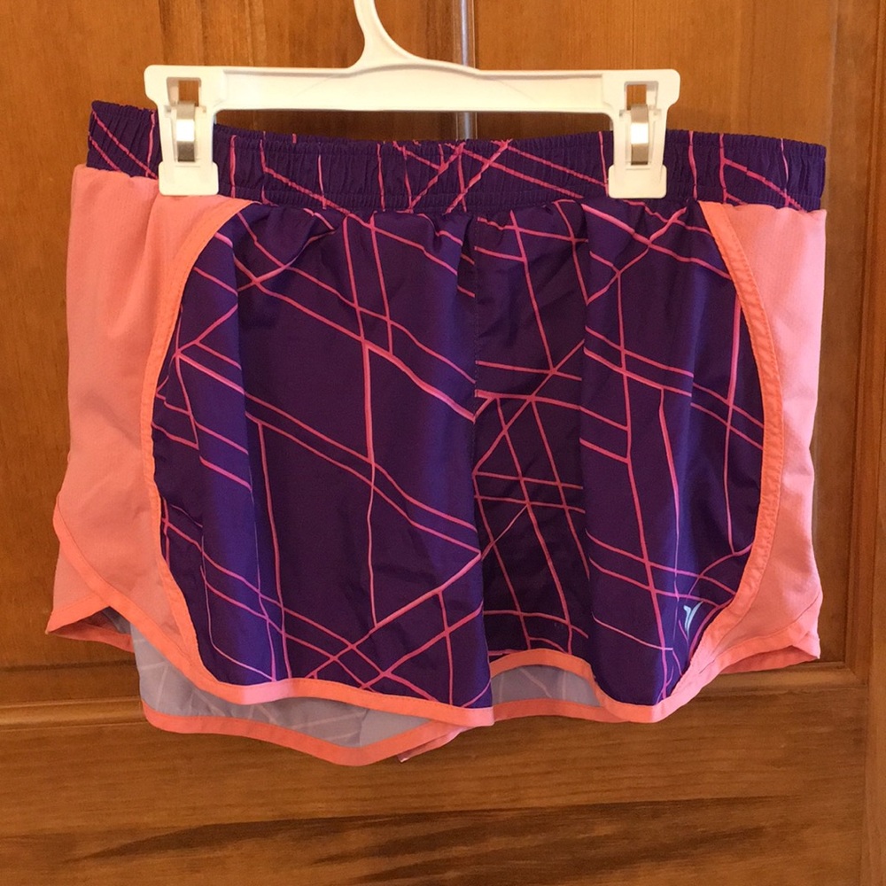 Old Navy Active shorts